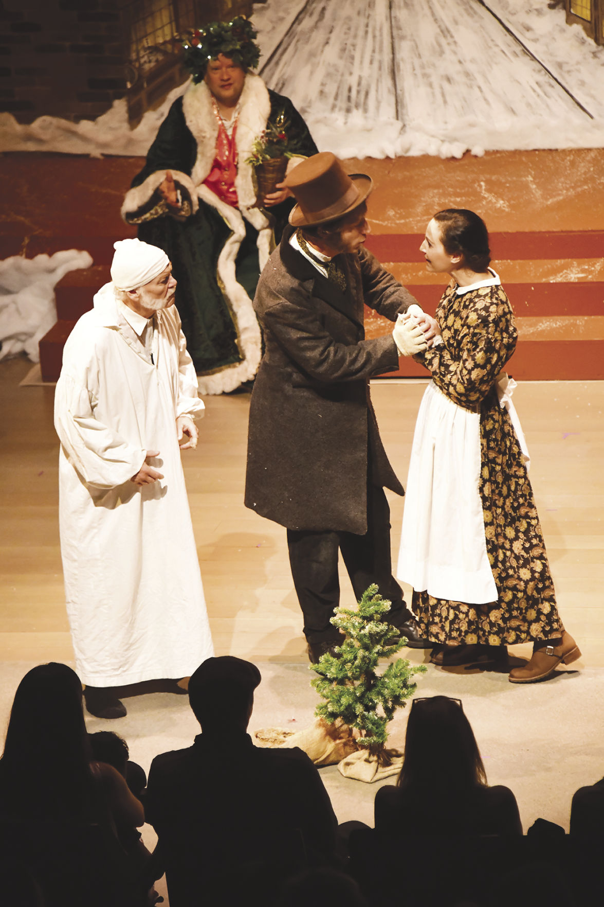 19-12-27 Christmas Play 1 Roland WF.jpg